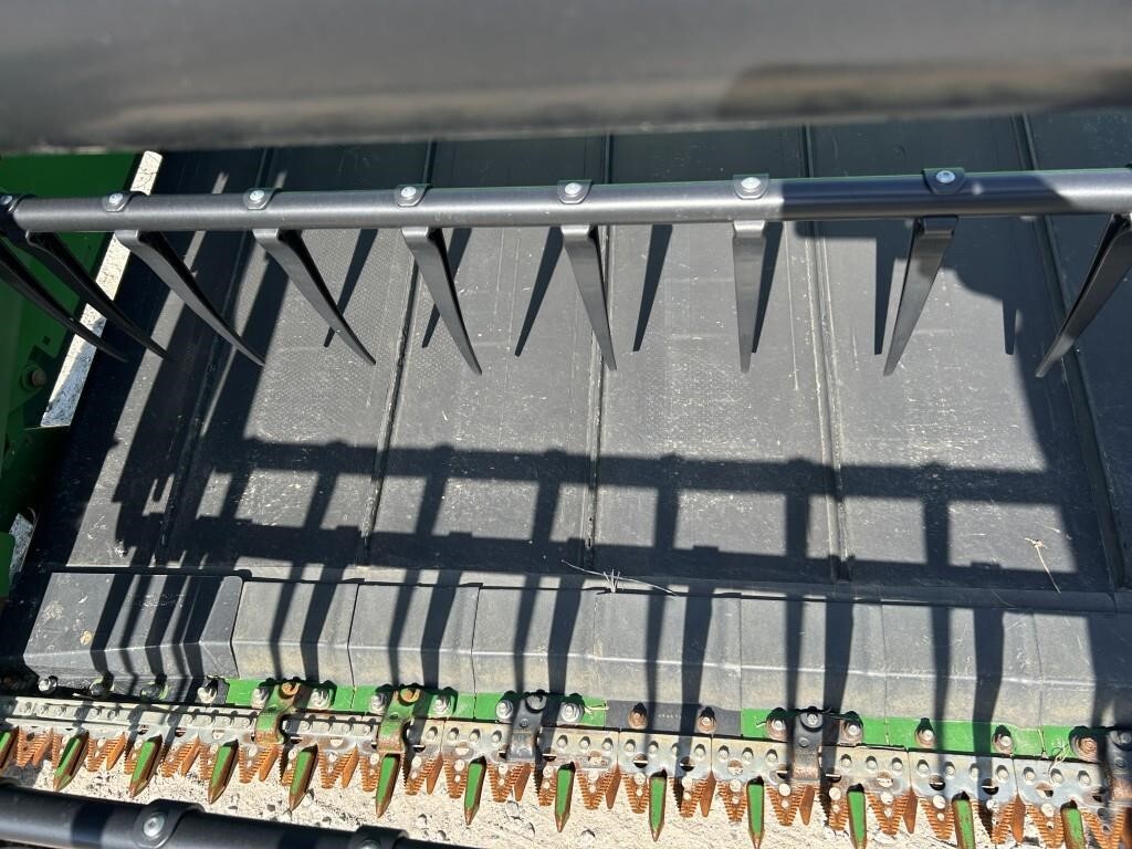 2016 John Deere 640FD Platform