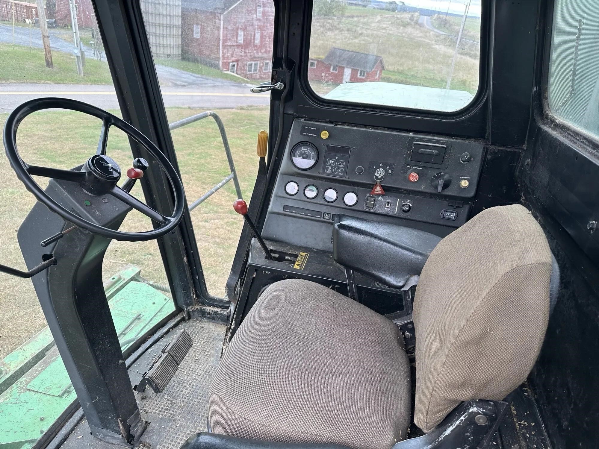  John Deere 6620 Combine