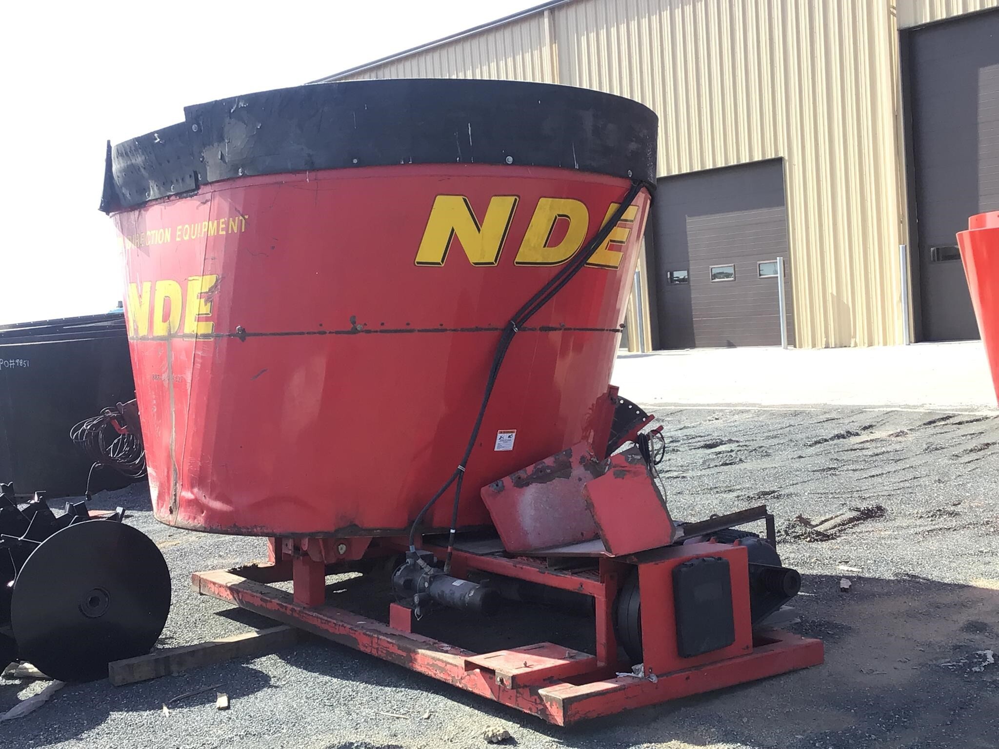  NDE 1402 Grinders and Mixer