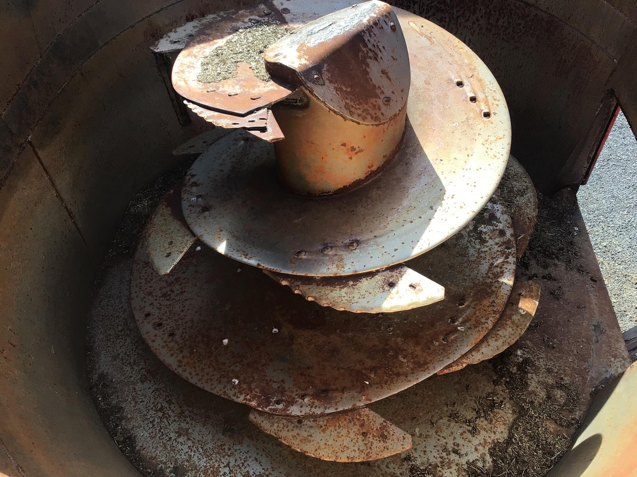  NDE 1402 Grinders and Mixer