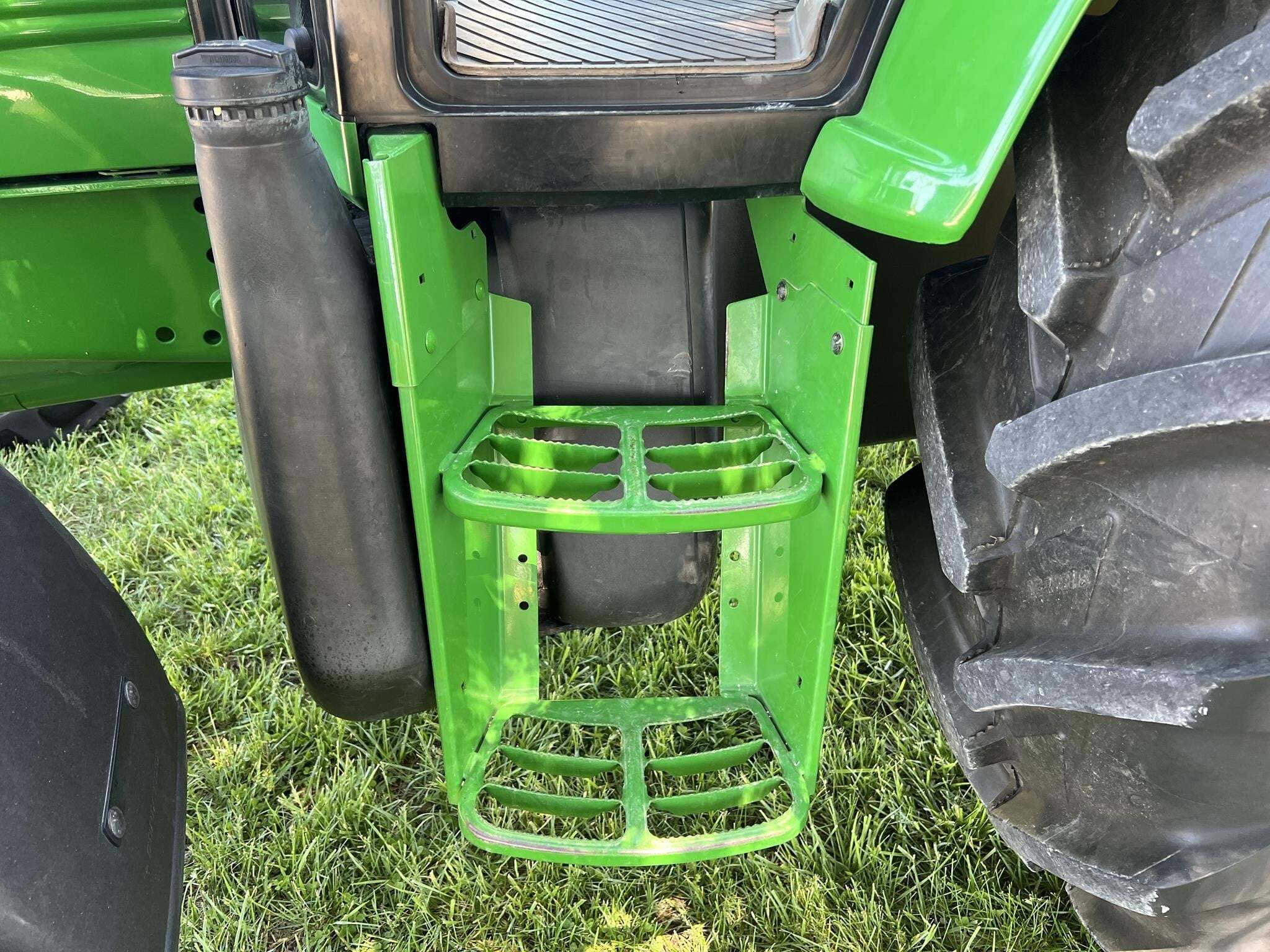 2005 John Deere 6420 Tractor