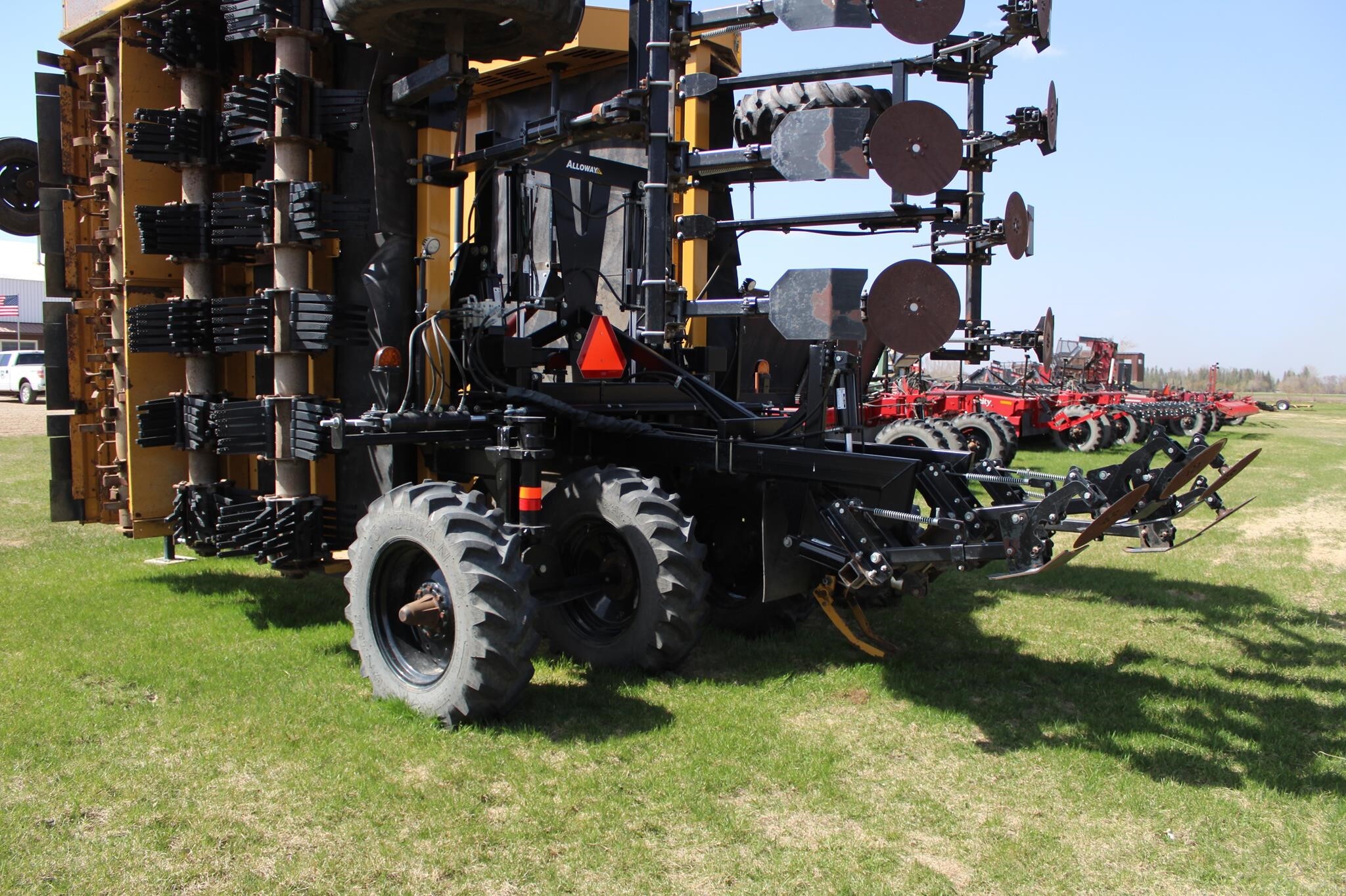 2022 Alloway FDS 12R22 Beet Equipment