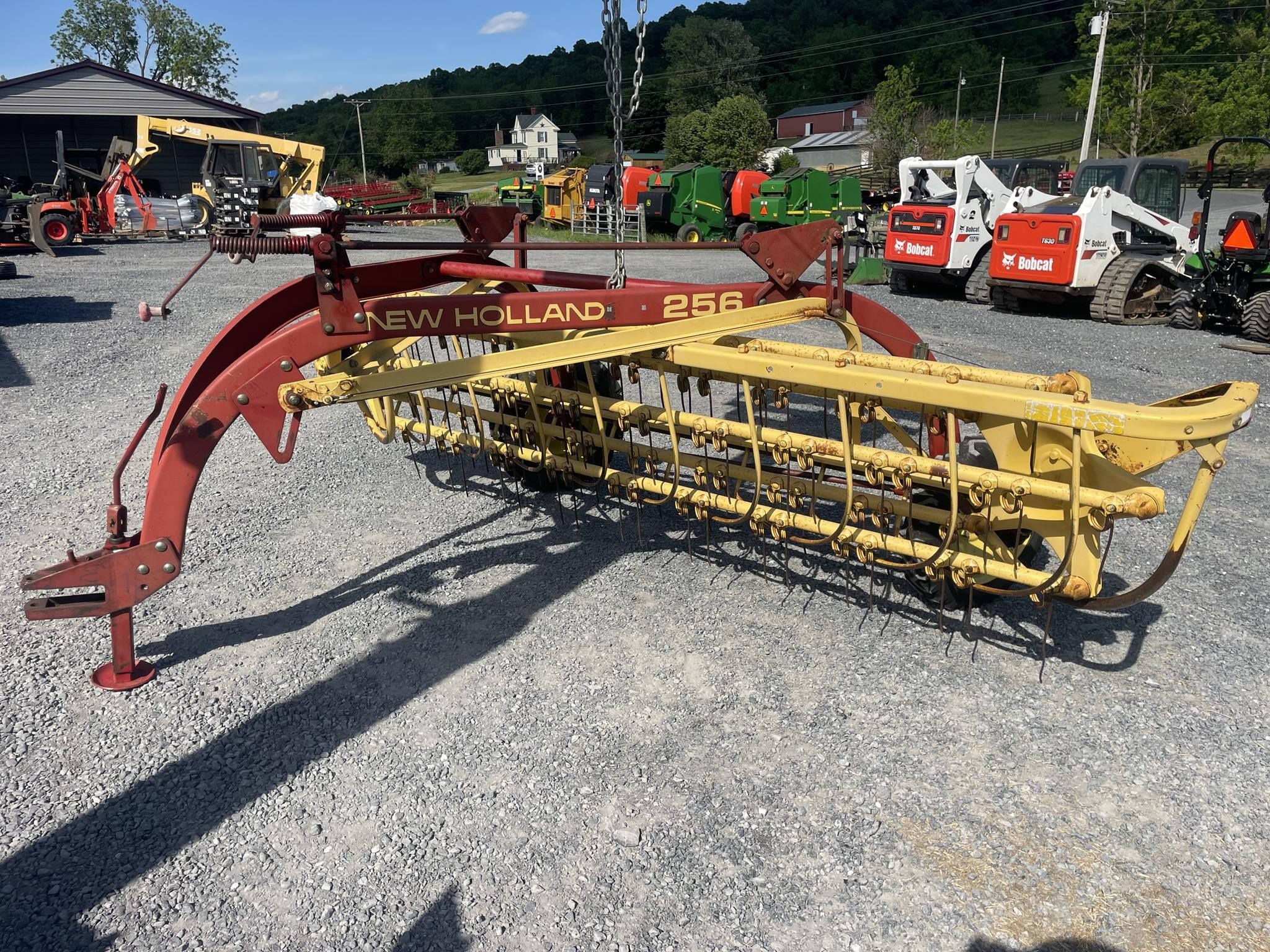 New Holland Rolabar 256 Rake - $2,495 | Machinery Pete