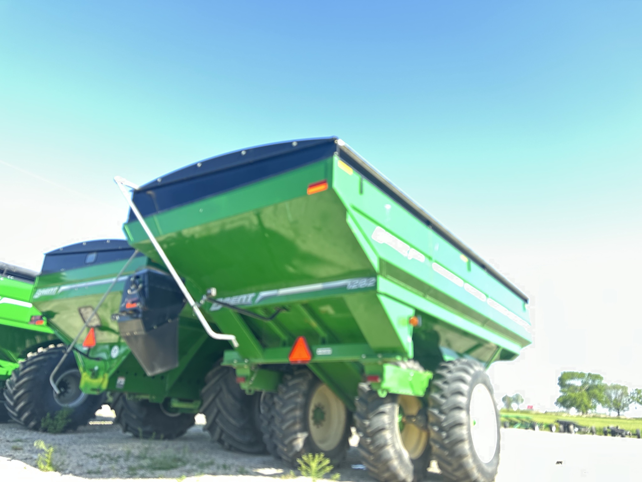 2014 Brent 1282 Grain Cart