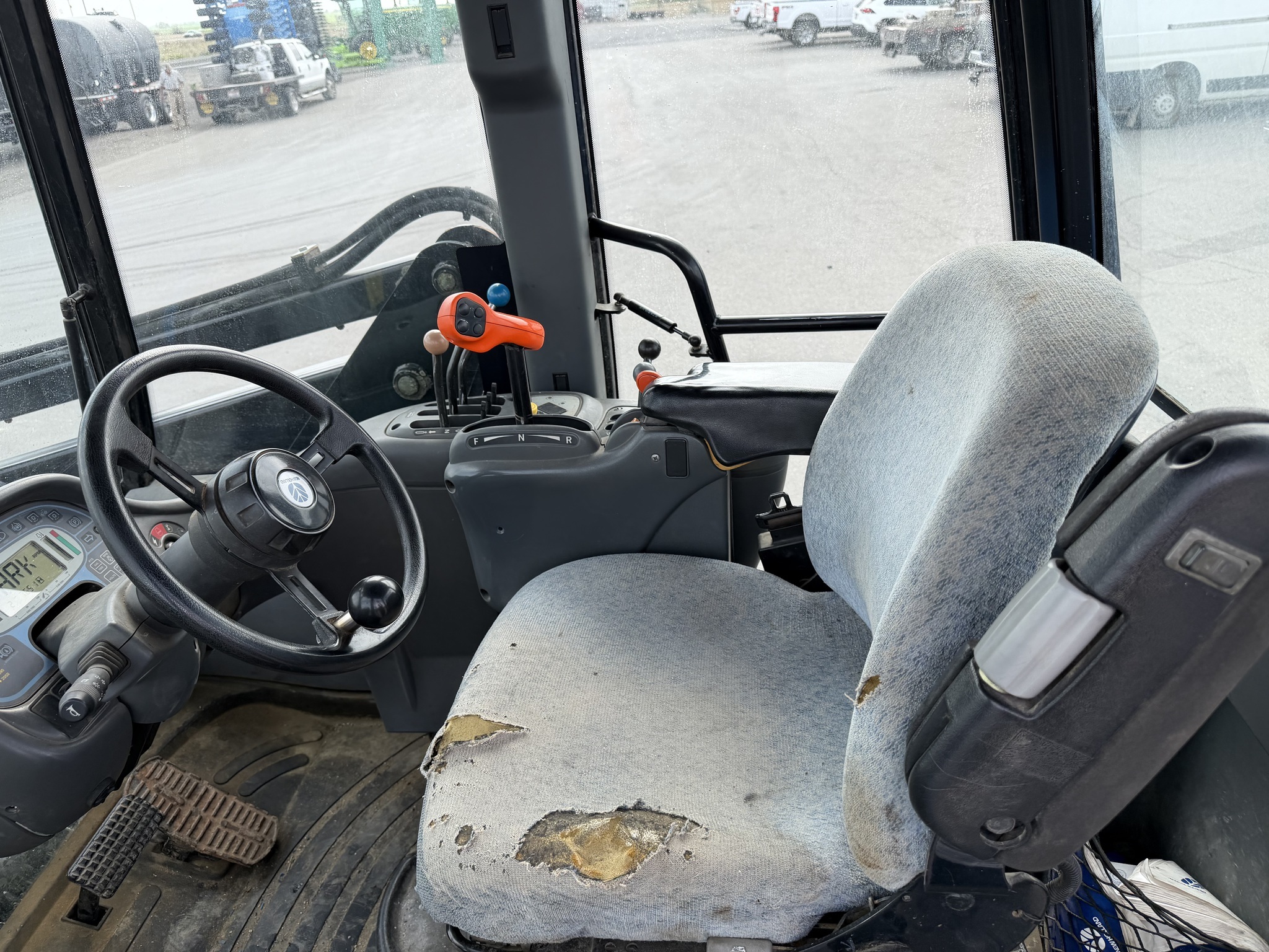 2005 New Holland TV145 Tractor