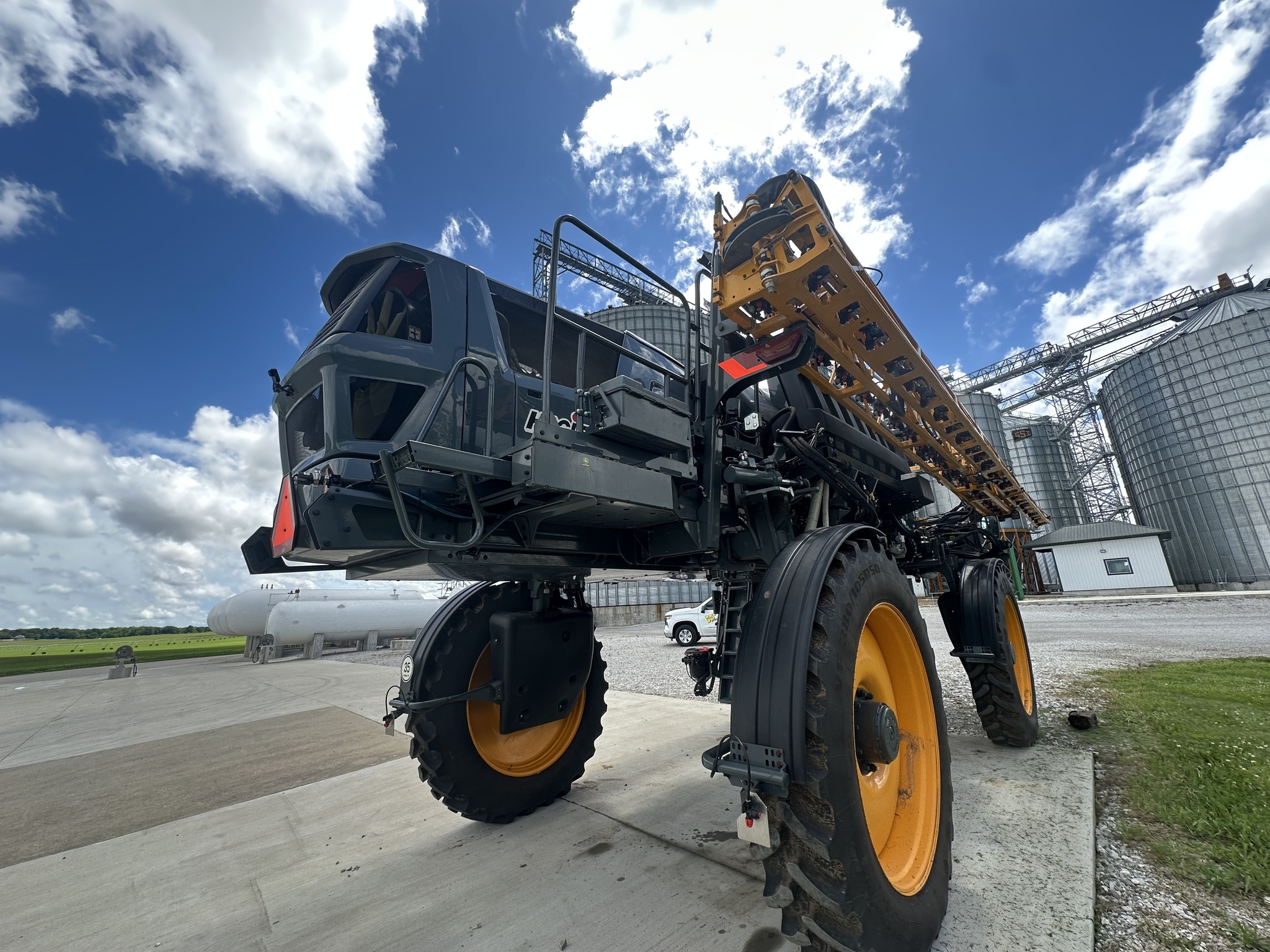 2024 Hagie STS16 Self-Propelled Sprayer