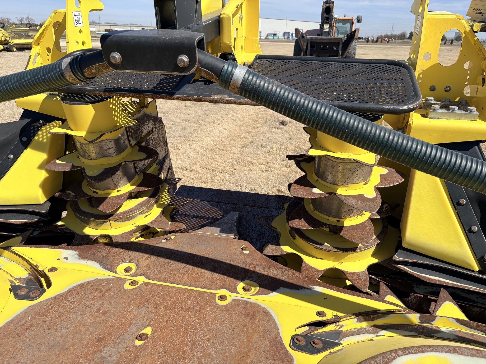 2023 John Deere 772 Corn Head