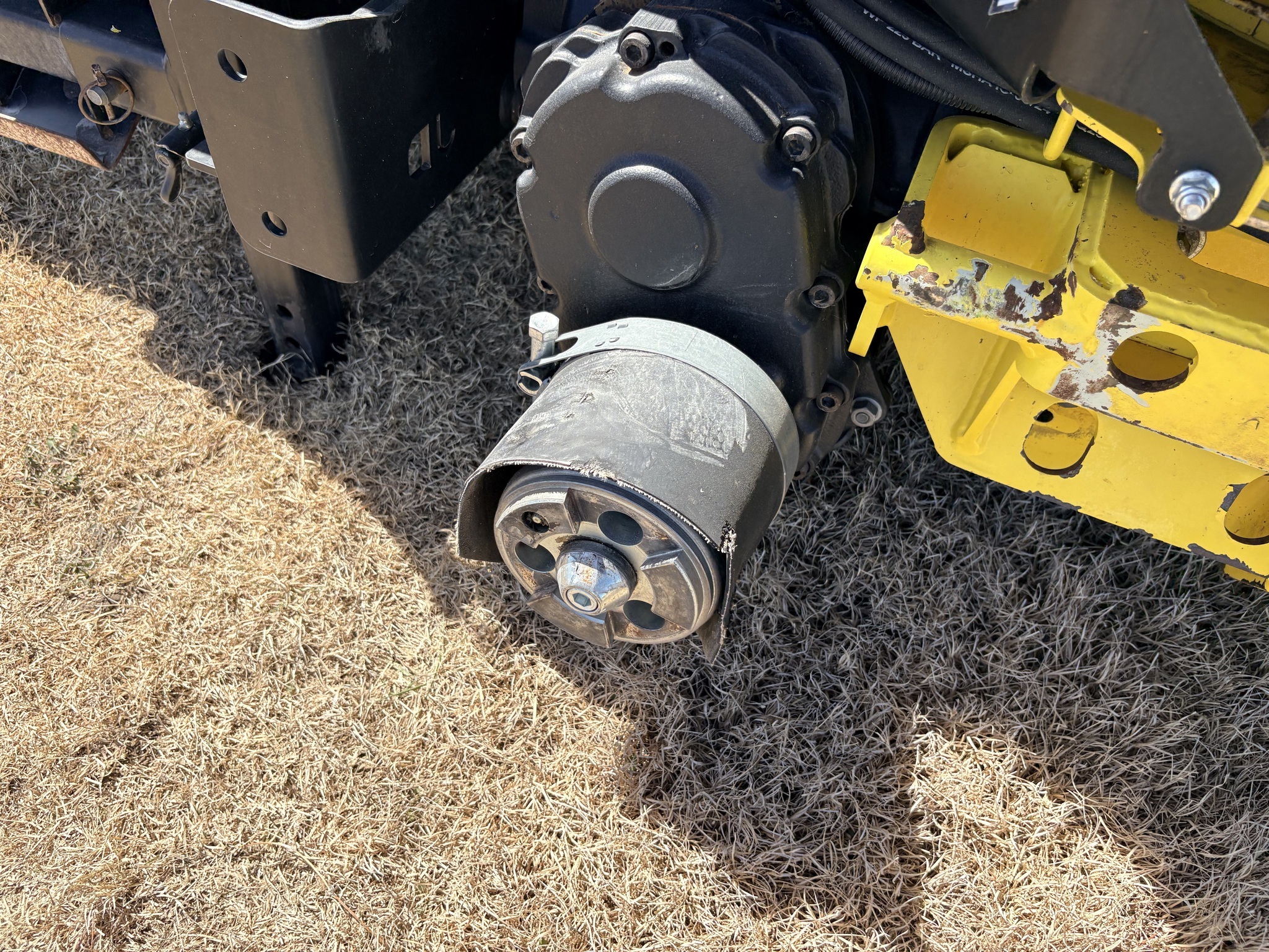2023 John Deere 772 Corn Head