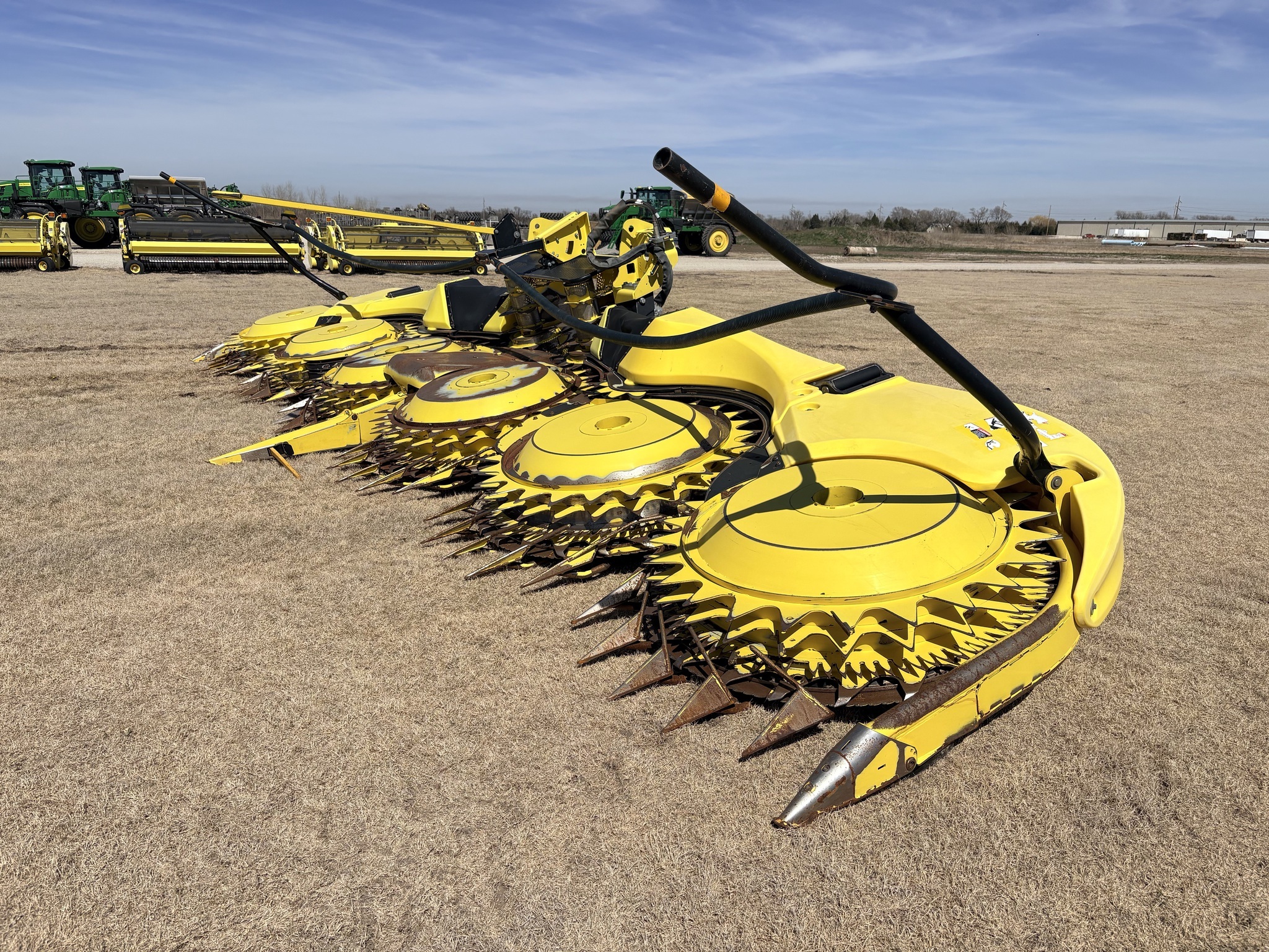 2023 John Deere 772 Corn Head