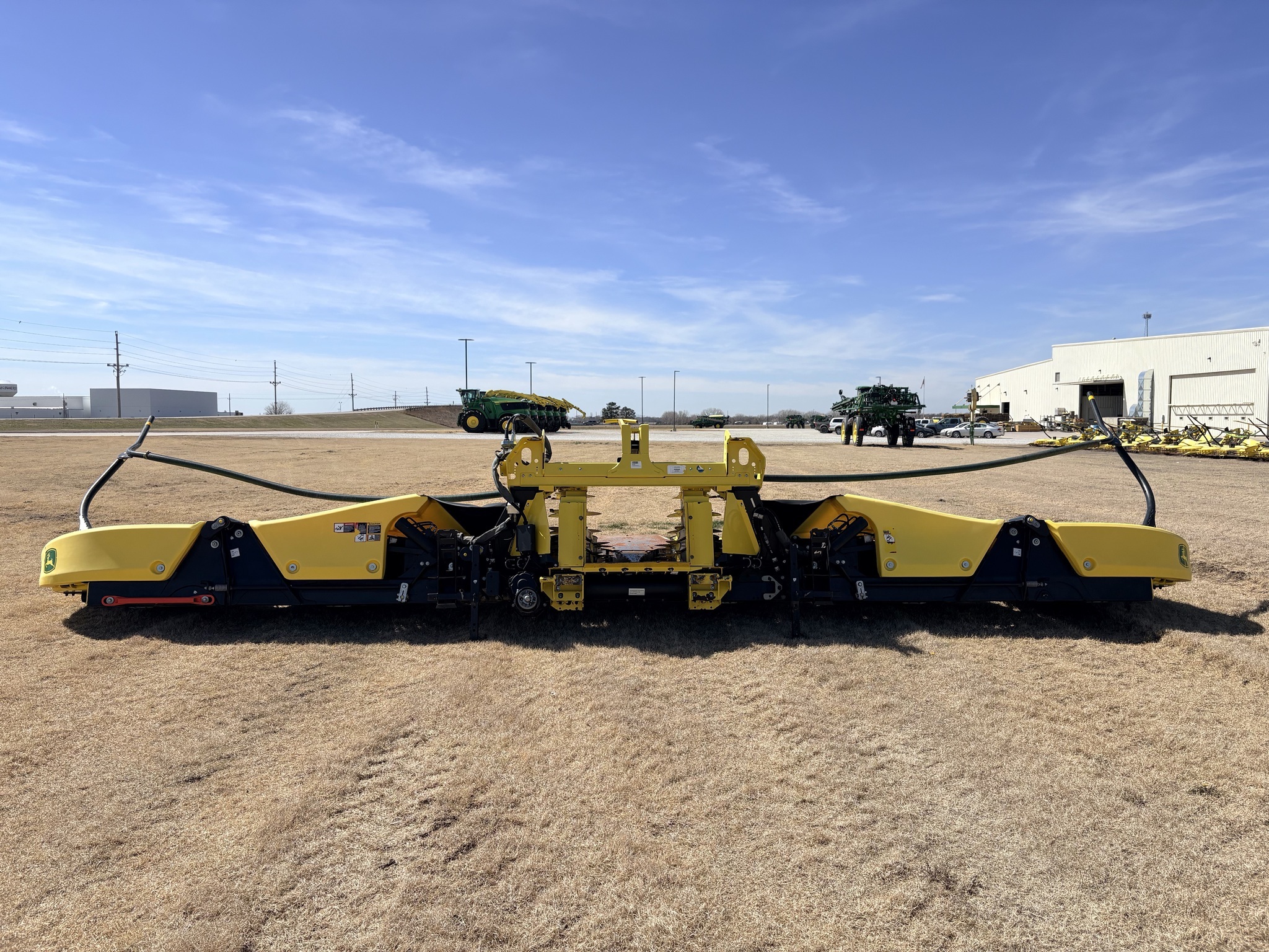 2023 John Deere 772 Corn Head