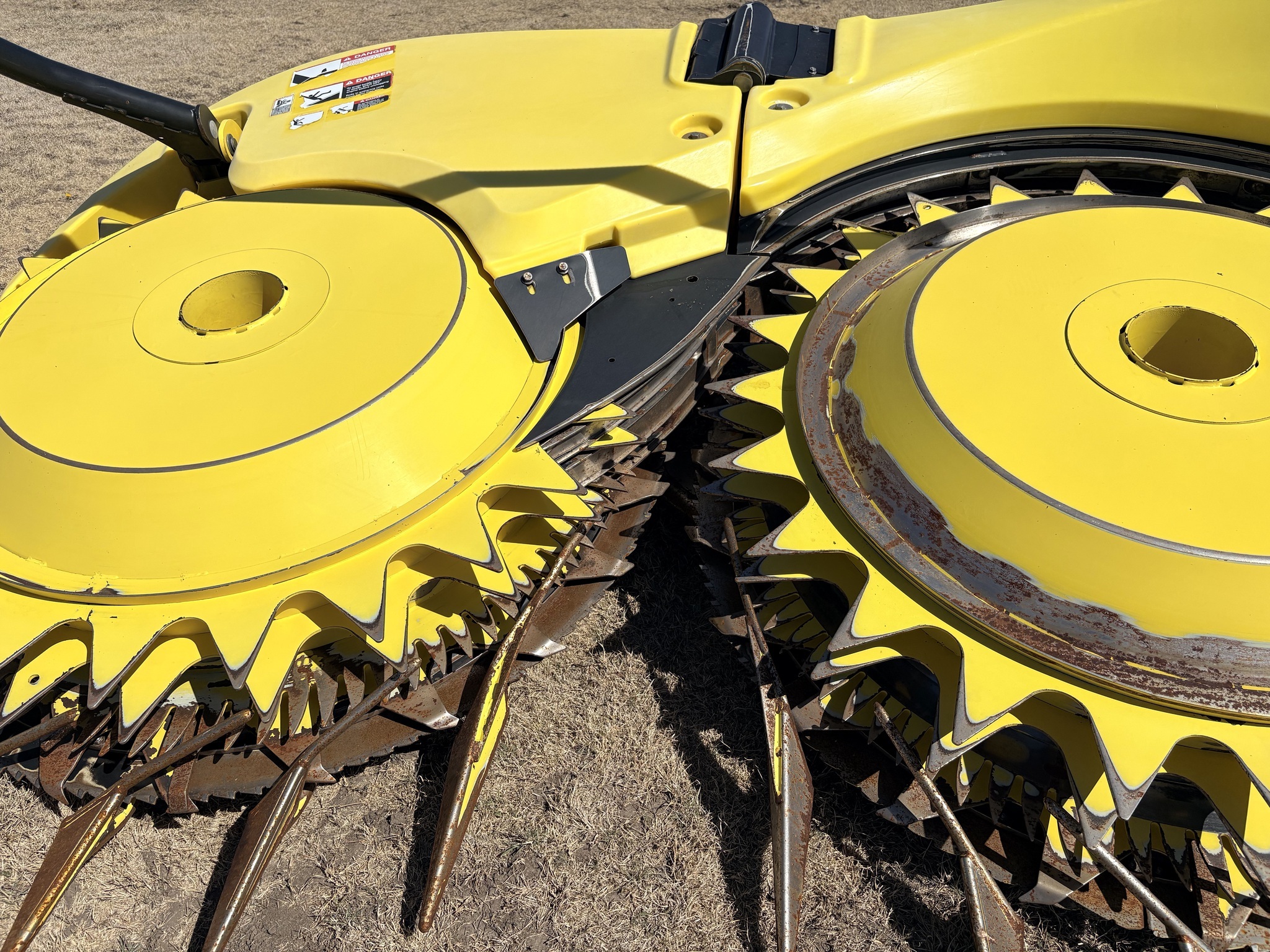 2023 John Deere 772 Corn Head