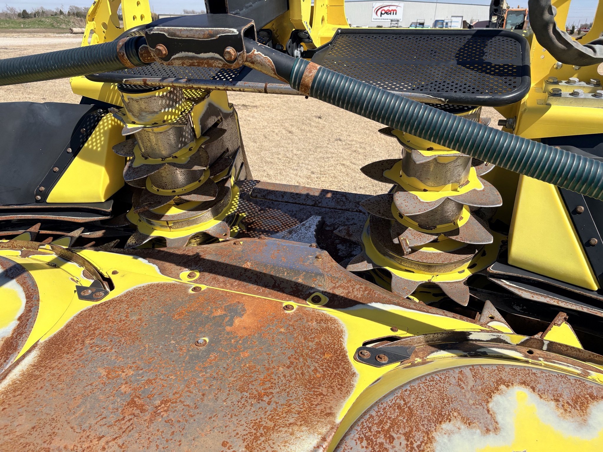 2023 John Deere 772 Corn Head