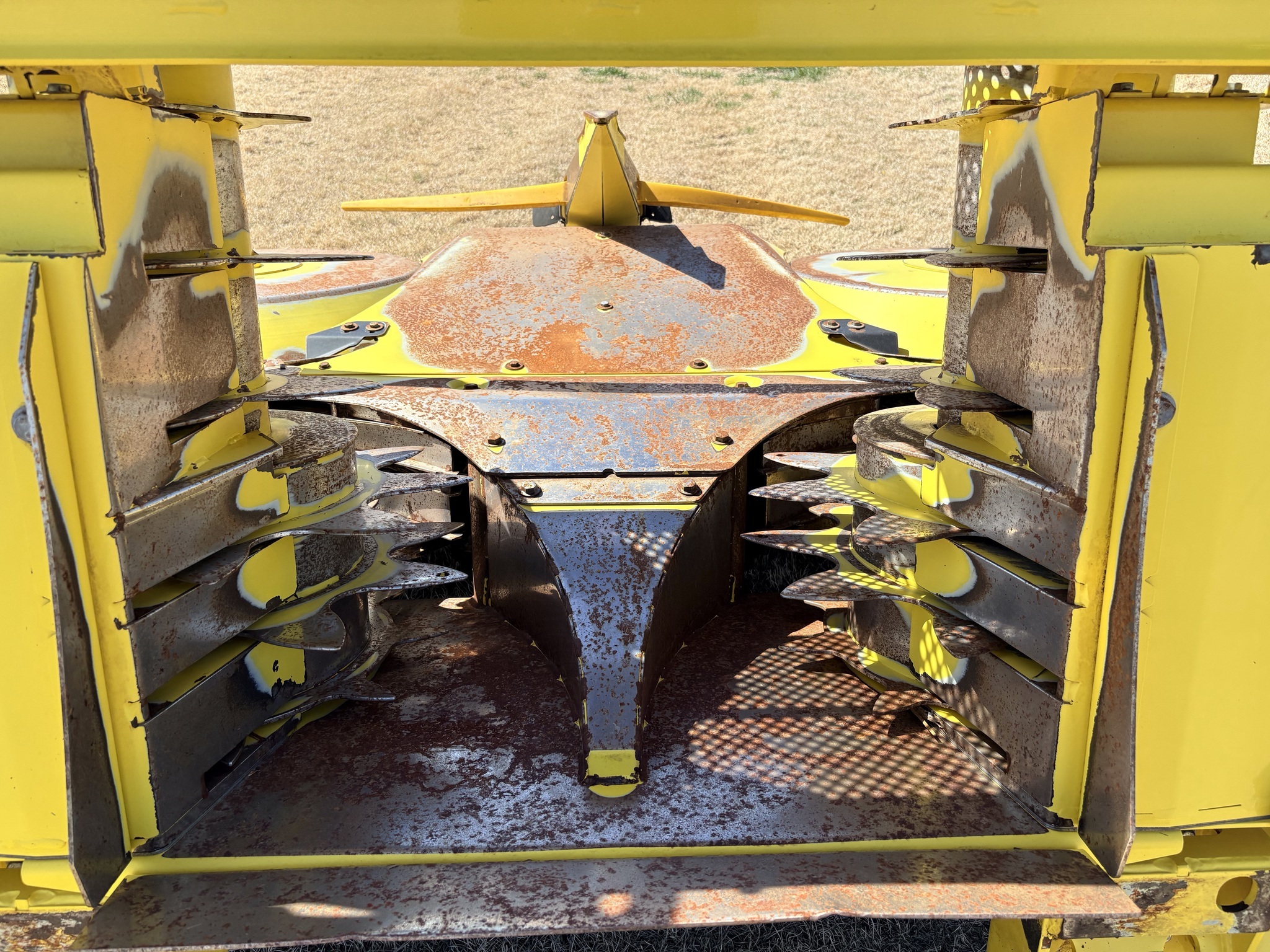 2023 John Deere 772 Corn Head