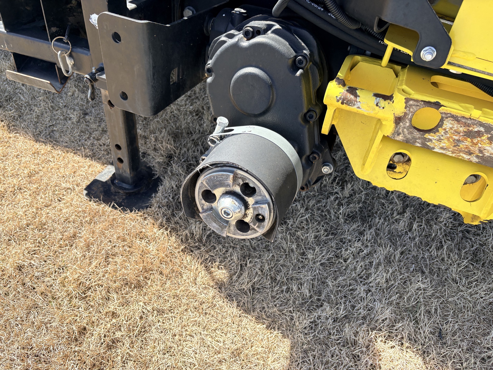 2023 John Deere 772 Corn Head