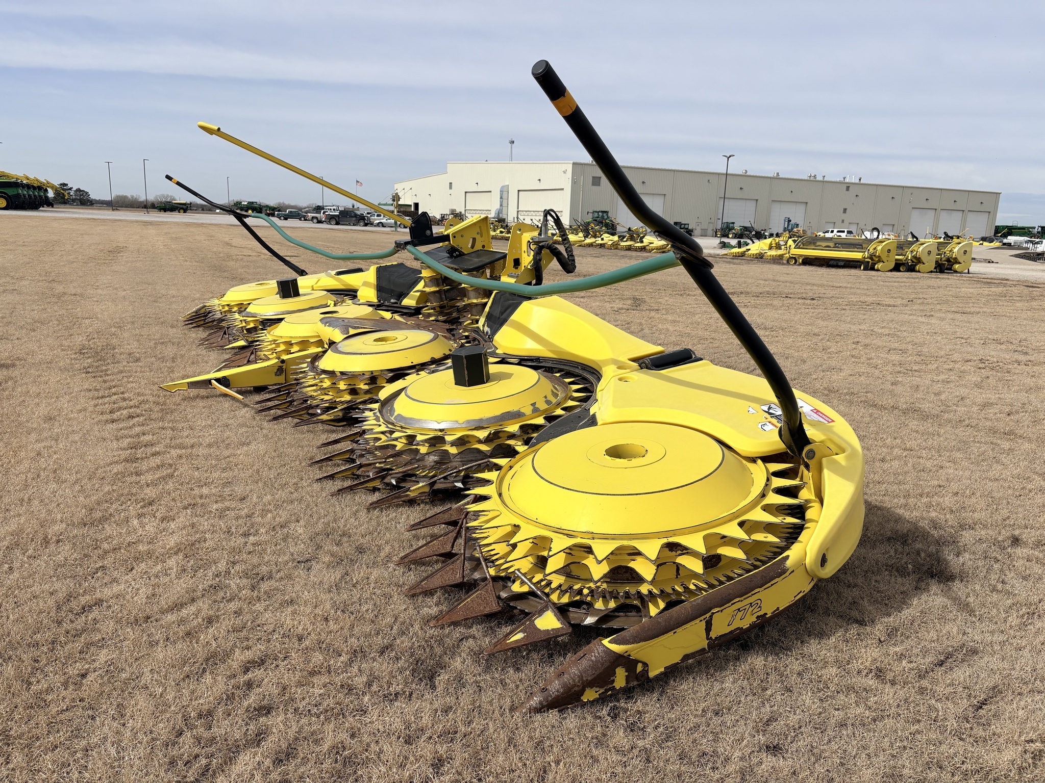 2023 John Deere 772 Corn Head