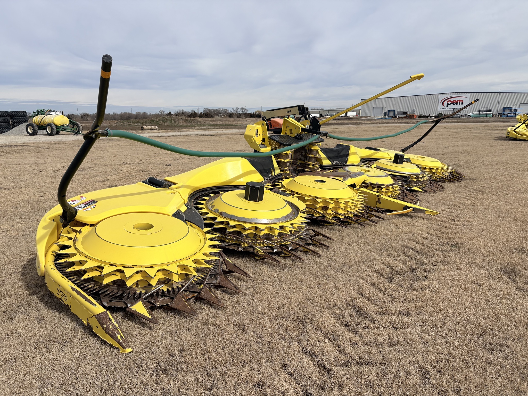 2023 John Deere 772 Corn Head