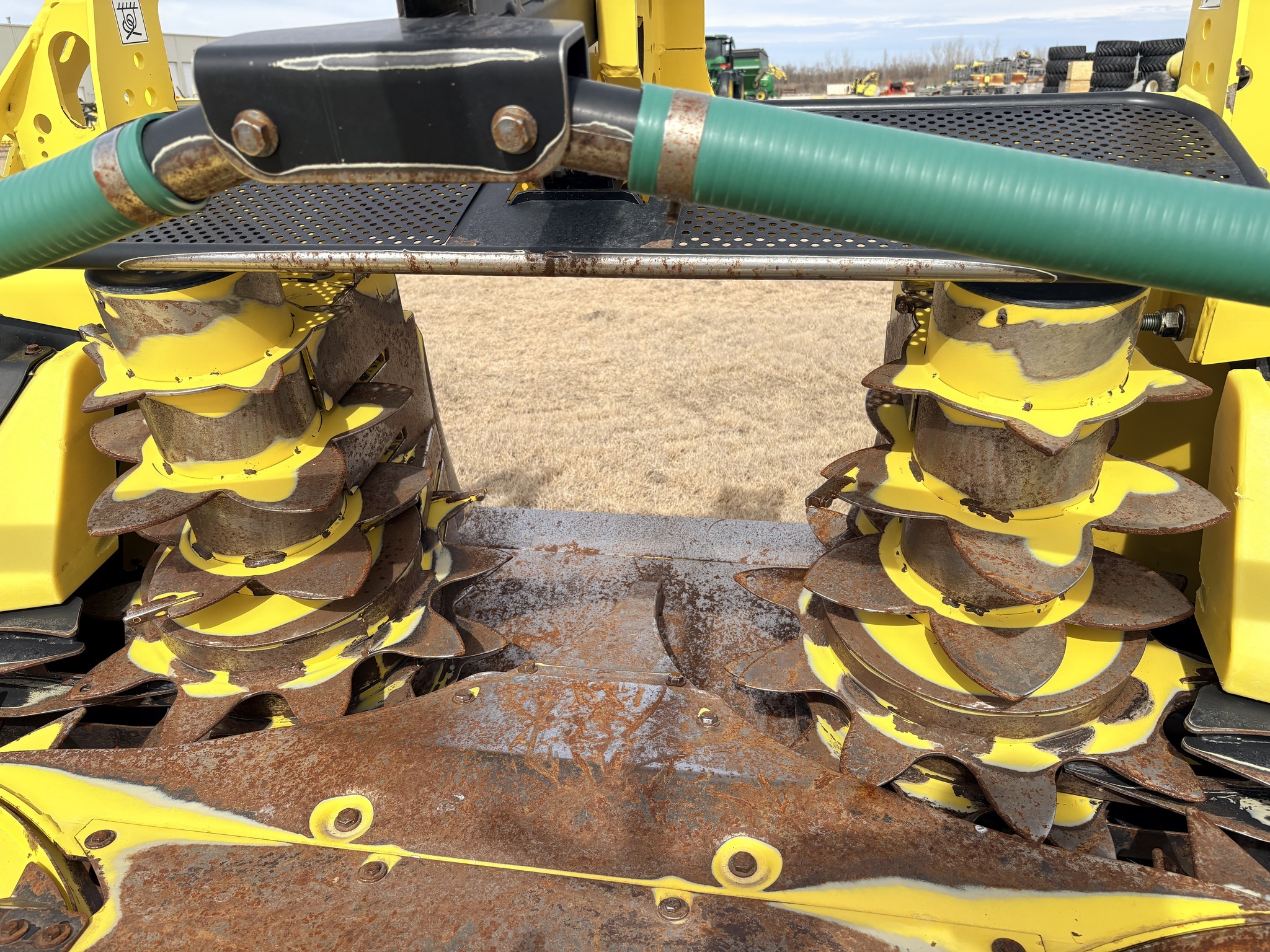 2023 John Deere 772 Corn Head