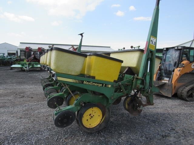 1992 John Deere 7200 Planter
