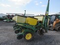 1992 John Deere 7200 Planter