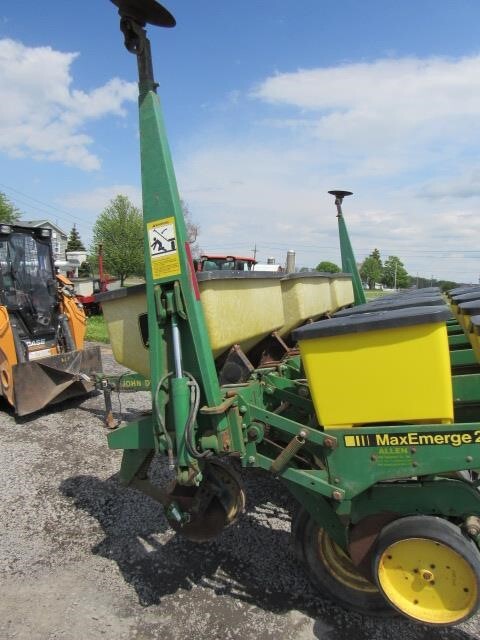 1992 John Deere 7200 Planter