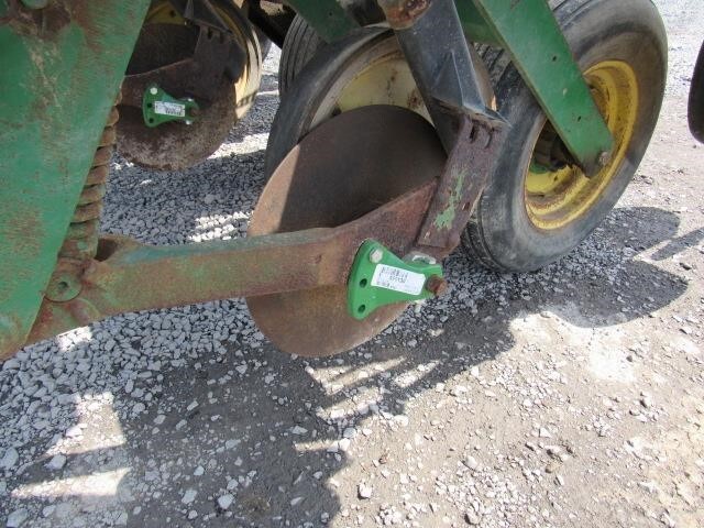 1992 John Deere 7200 Planter