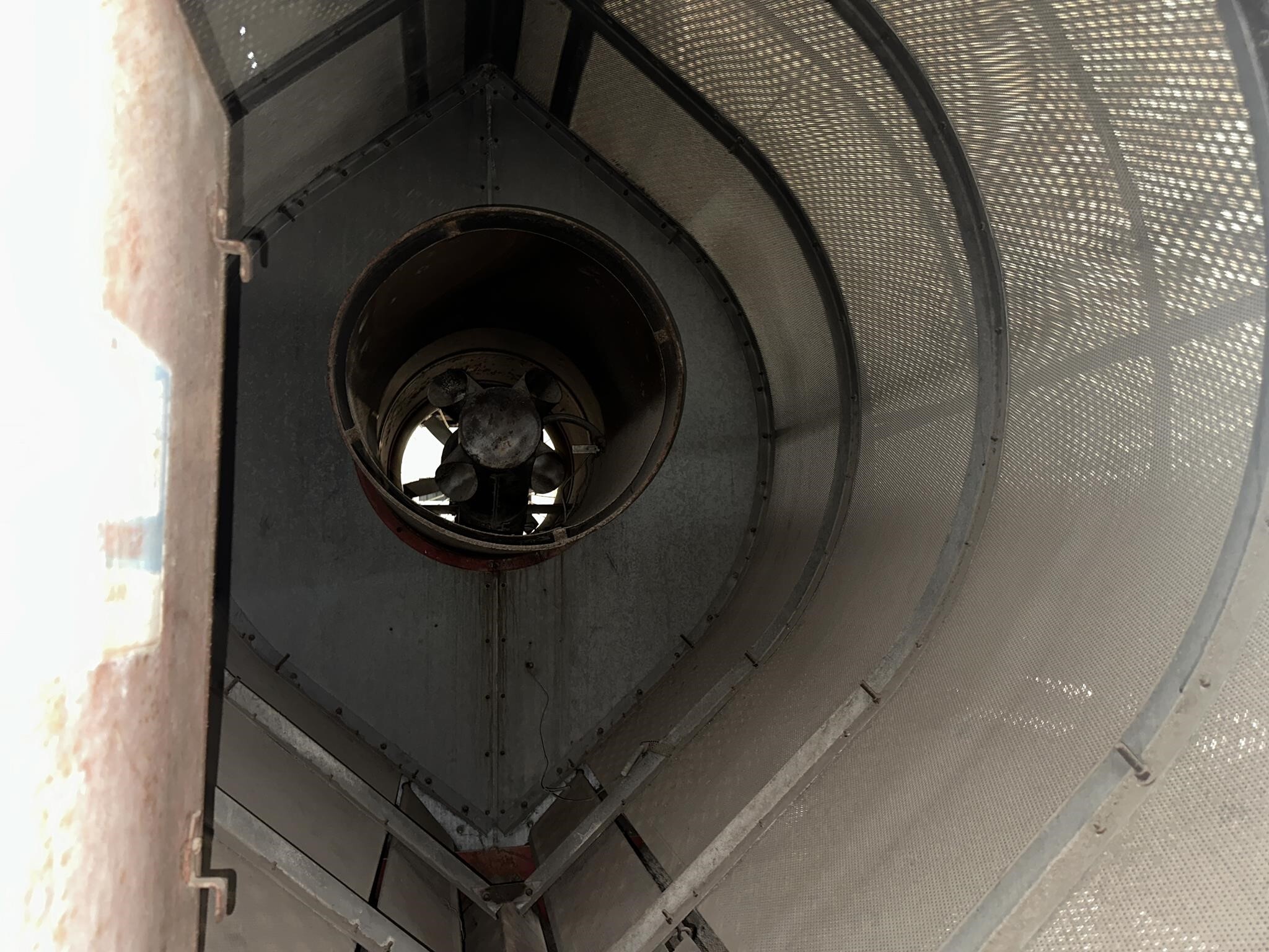  American 2400T Grain Dryer