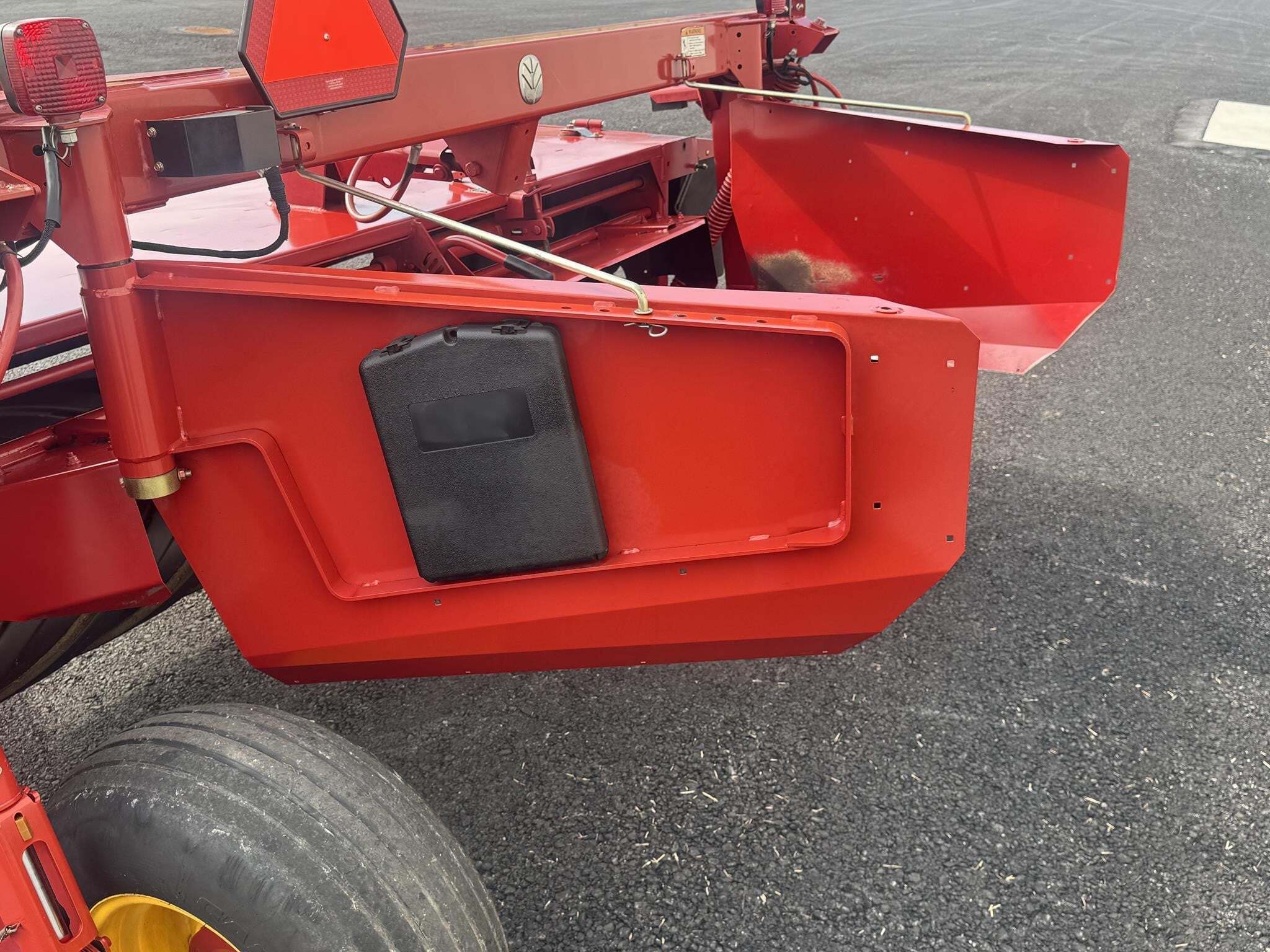 2011 New Holland H7230 Mower Conditioner