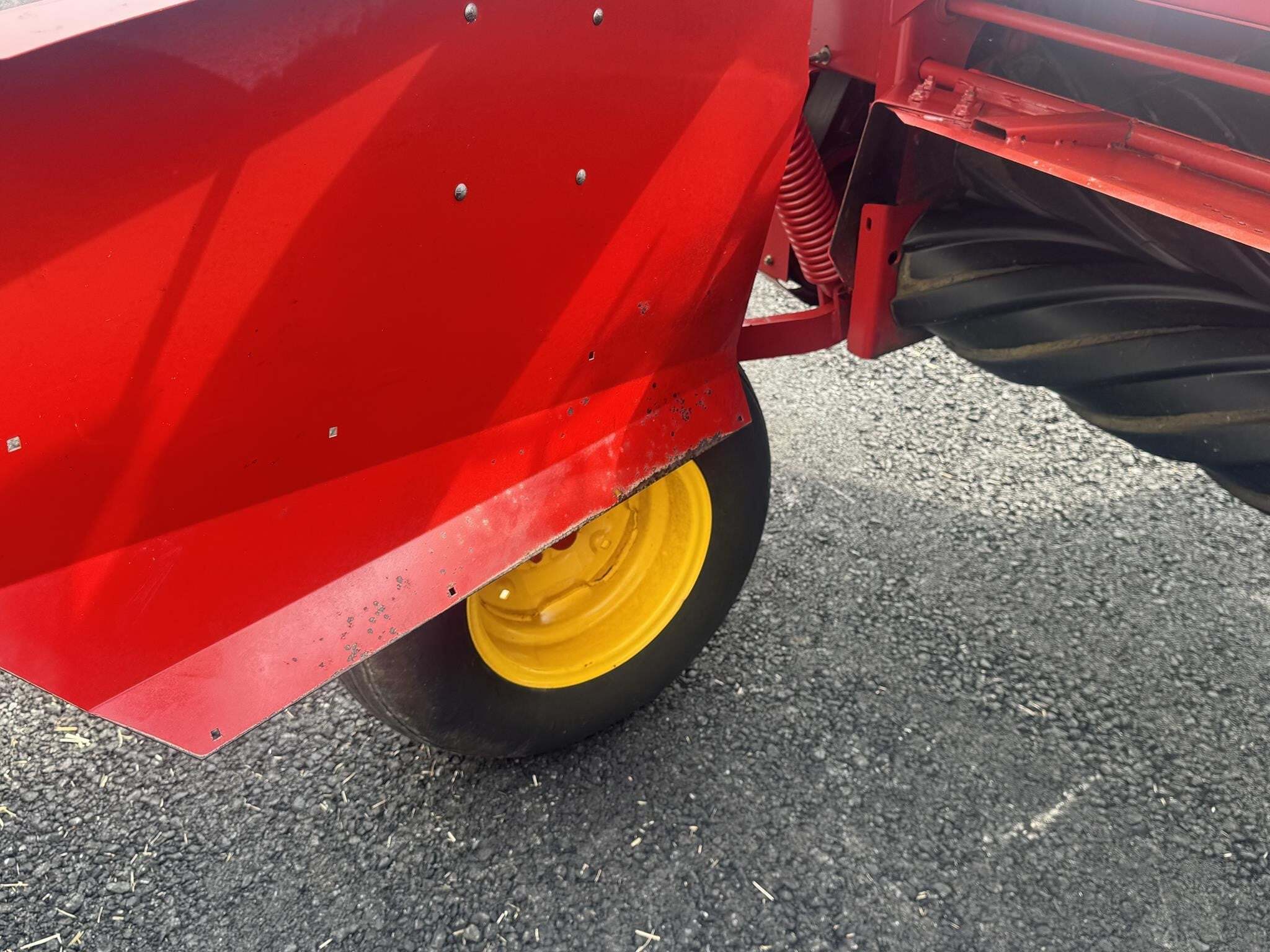 2011 New Holland H7230 Mower Conditioner