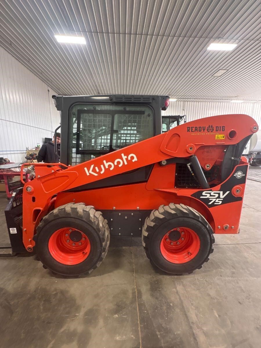 2023 Kubota SSV75 Skid Steer