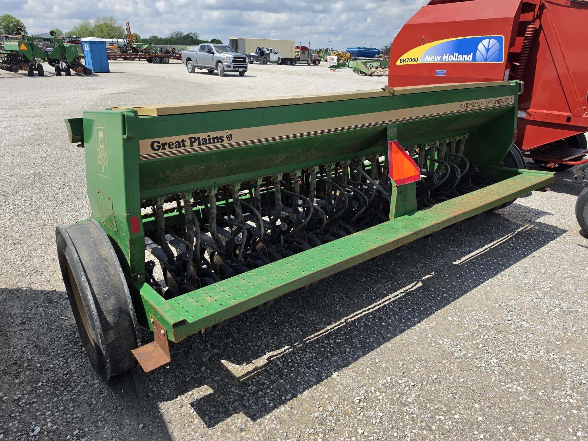 Great Plains Solid Stand 13 Drill