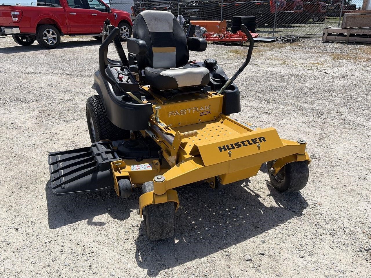 2017 Hustler FASTRAK 54 Lawn Mower