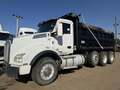 2016 Kenworth T880 Semi Trucks/Trailer