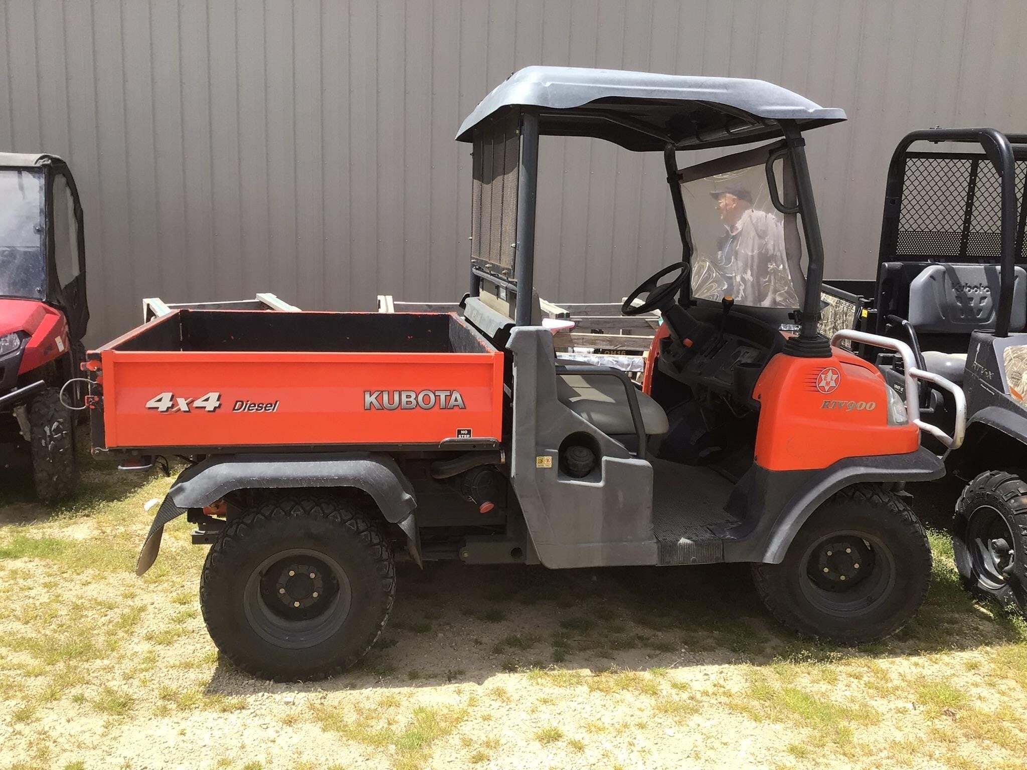  Kubota RTV900 ATVs and Utility Vehicle