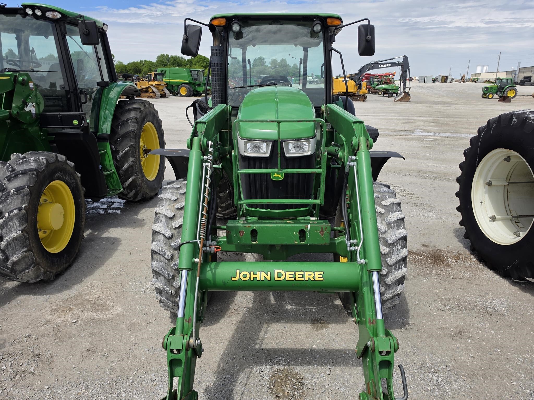 2013 John Deere 6140D Tractor