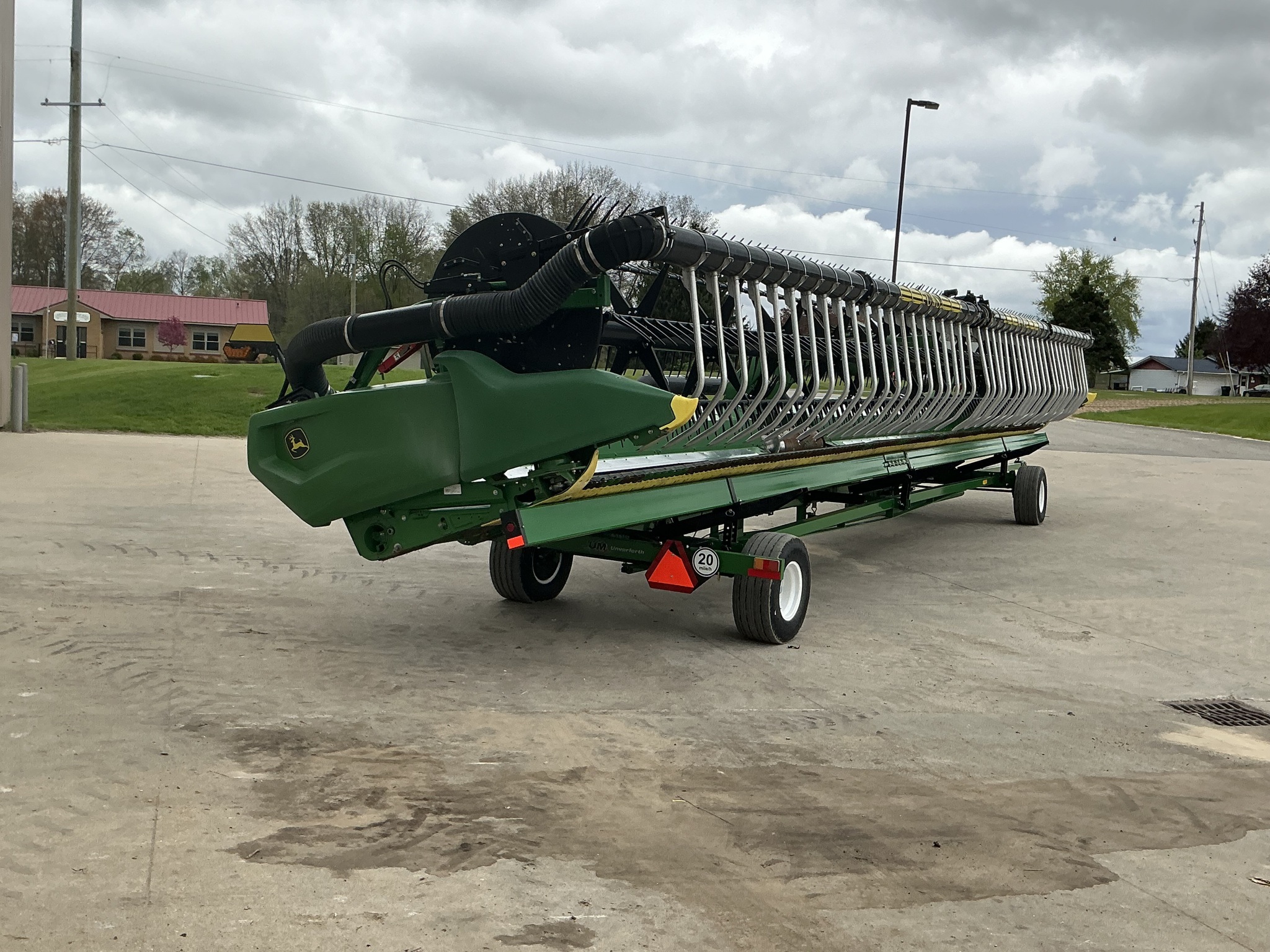 2022 John Deere RD45F Platform
