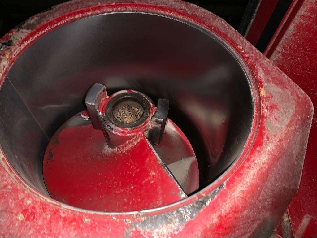 2009 J&M 750-18 Grain Cart