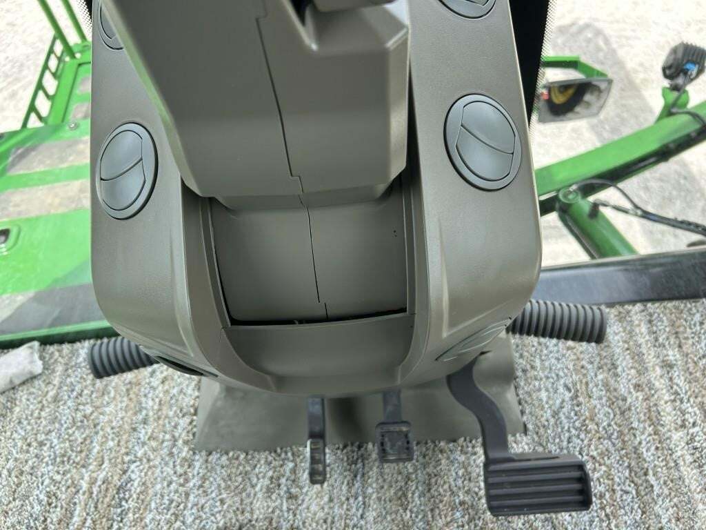 2022 John Deere 612R Self-Propelled Sprayer