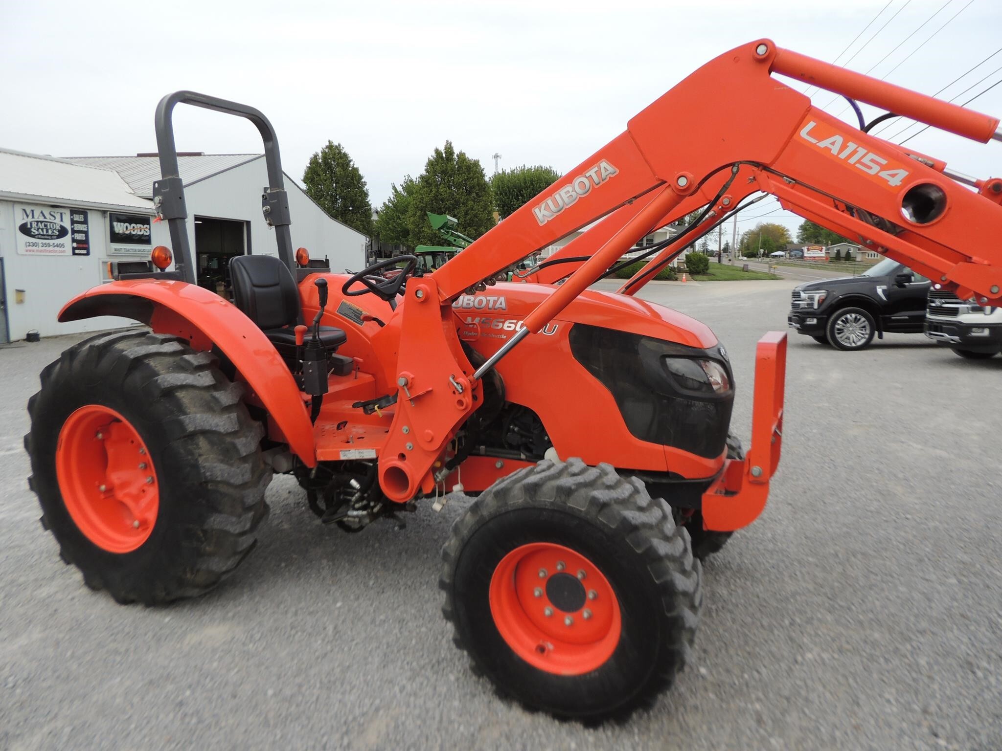 2019 Kubota M5660SU Tractor