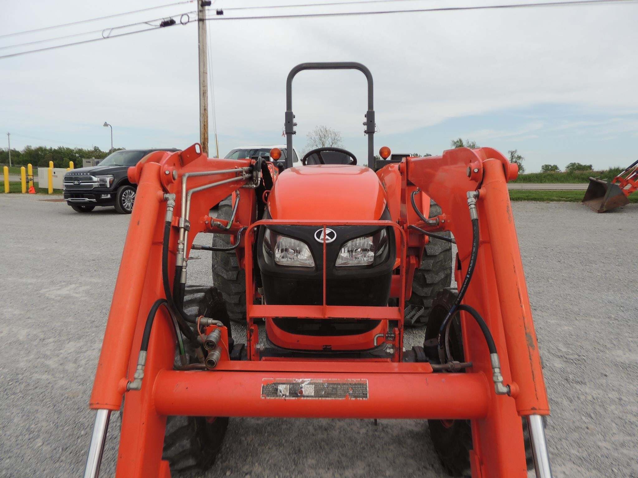 2019 Kubota M5660SU Tractor