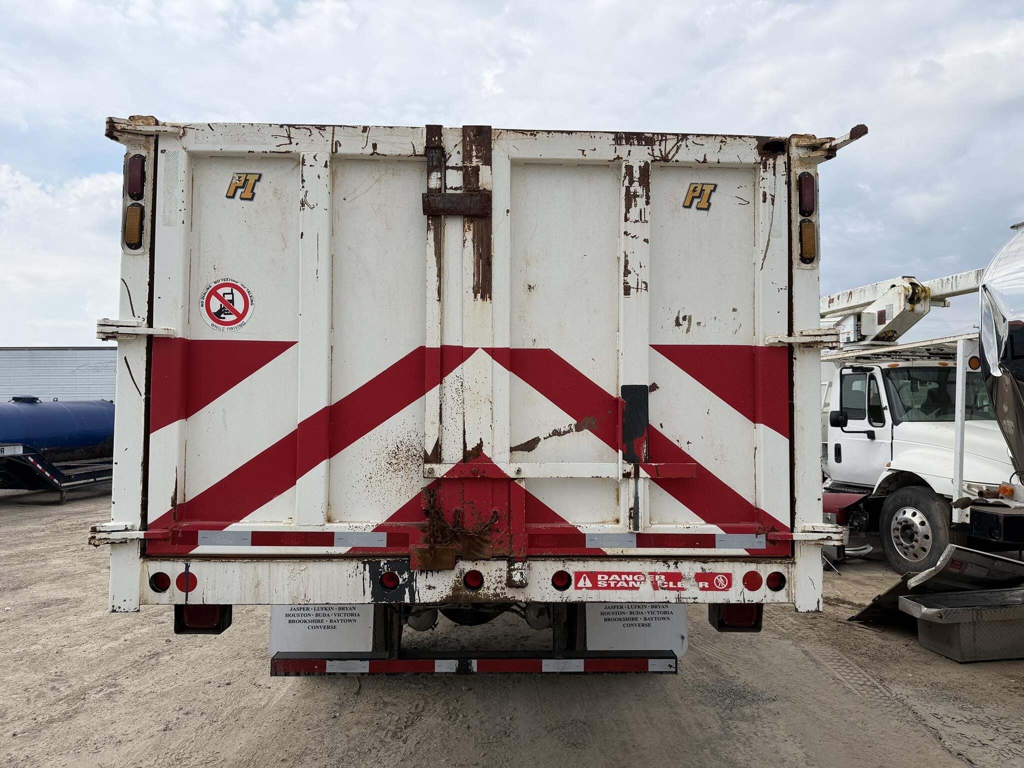 2019 Western Star 4700 Semi Trucks/Trailer
