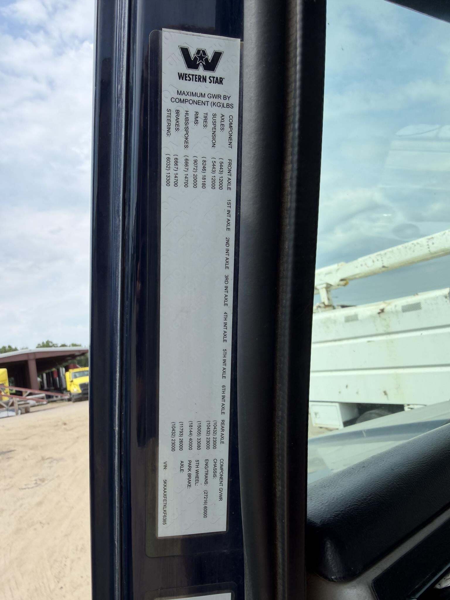 2019 Western Star 4700 Semi Trucks/Trailer