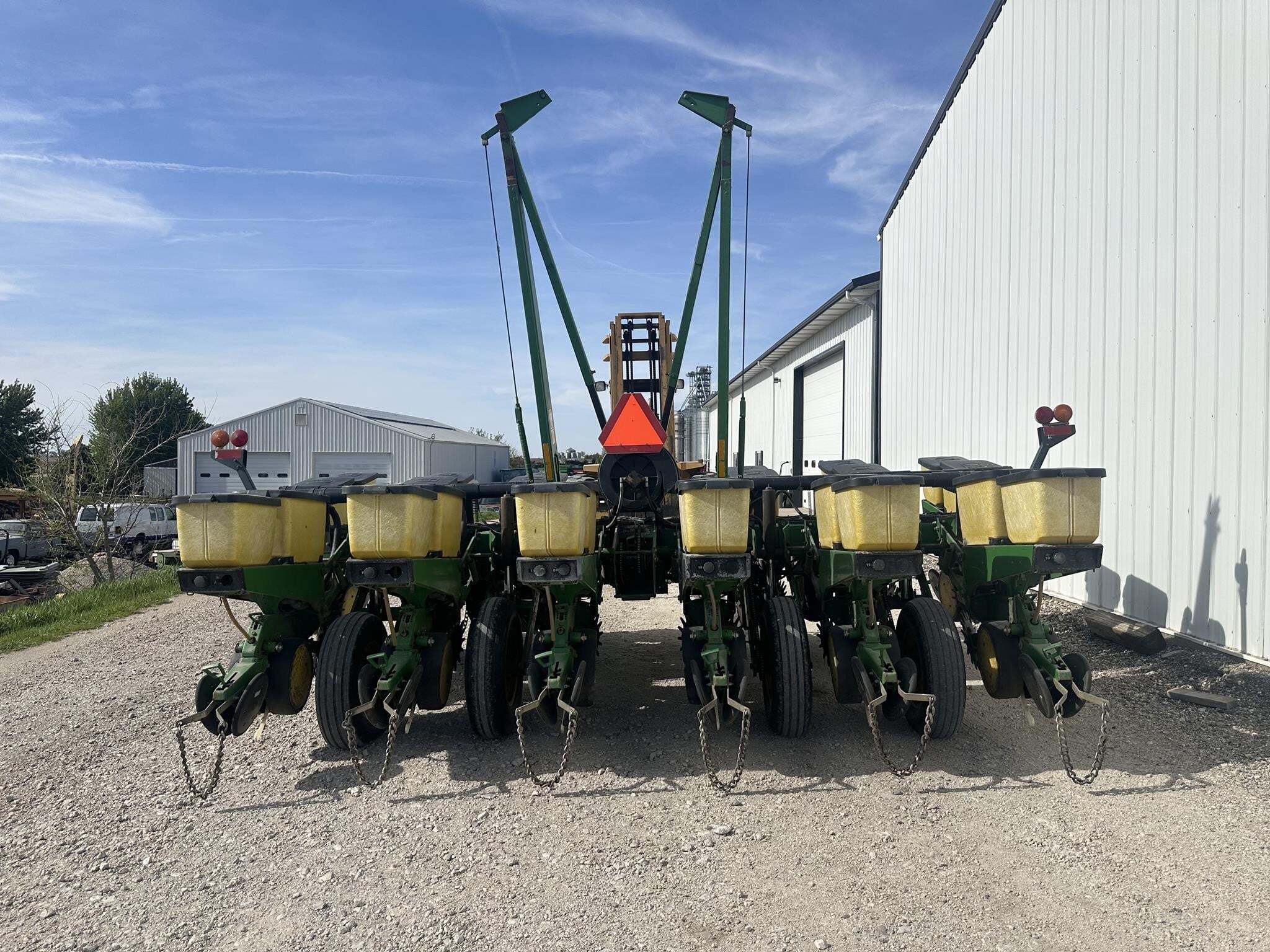 1988 John Deere 7200 Planter