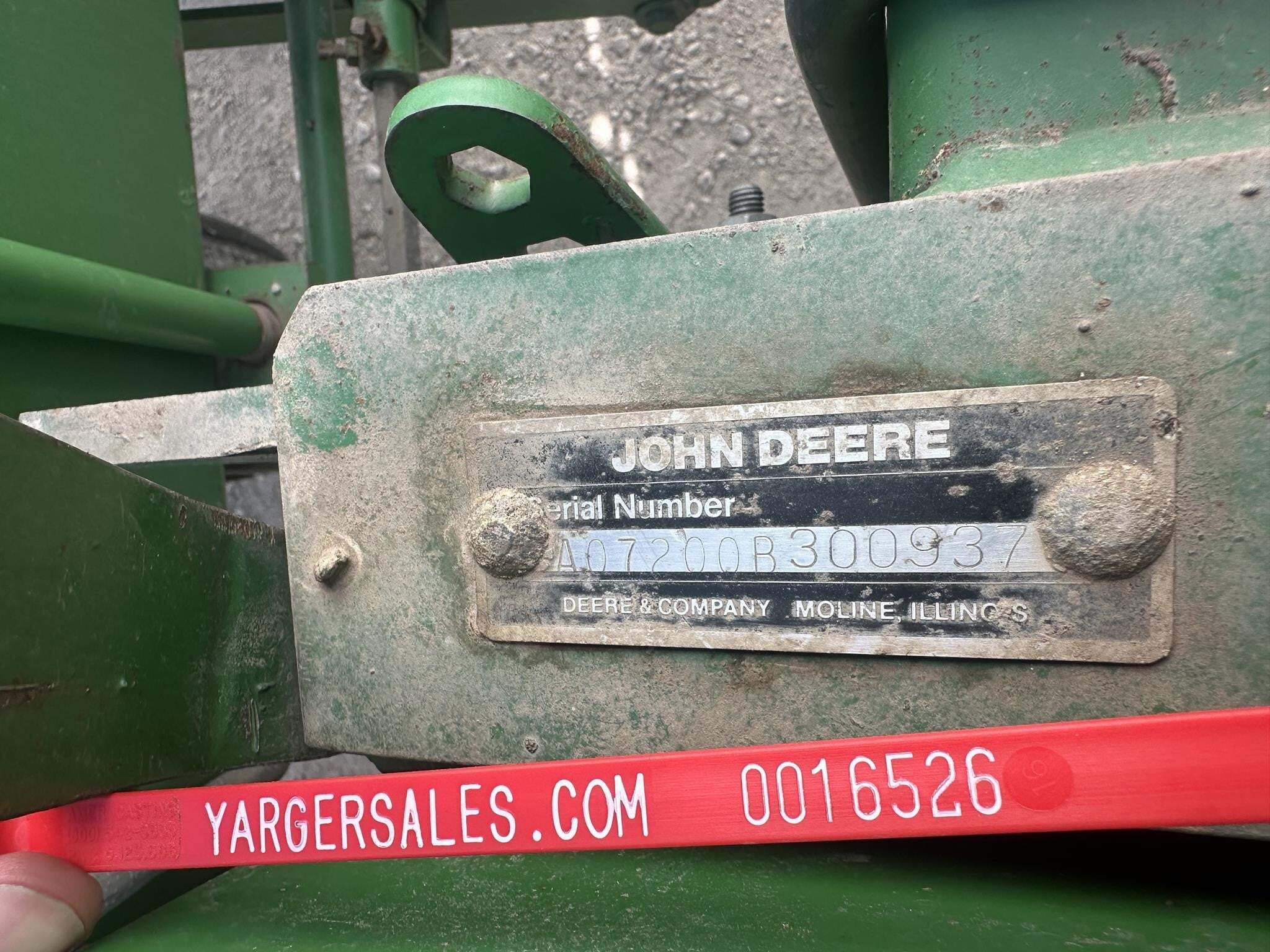 1988 John Deere 7200 Planter