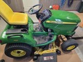 2007 John Deere X724 Lawn Mower