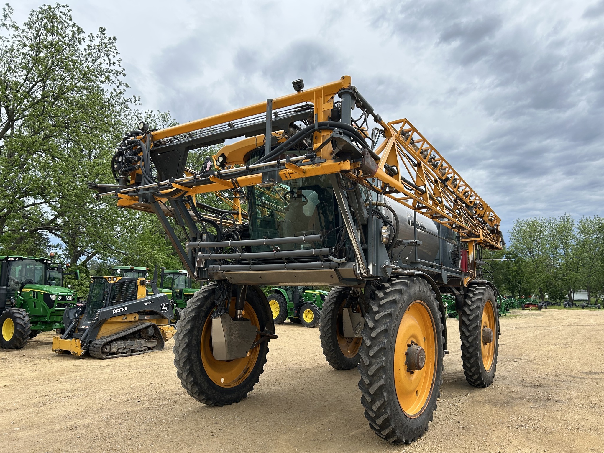 2016 Hagie STS16 Self-Propelled Sprayer
