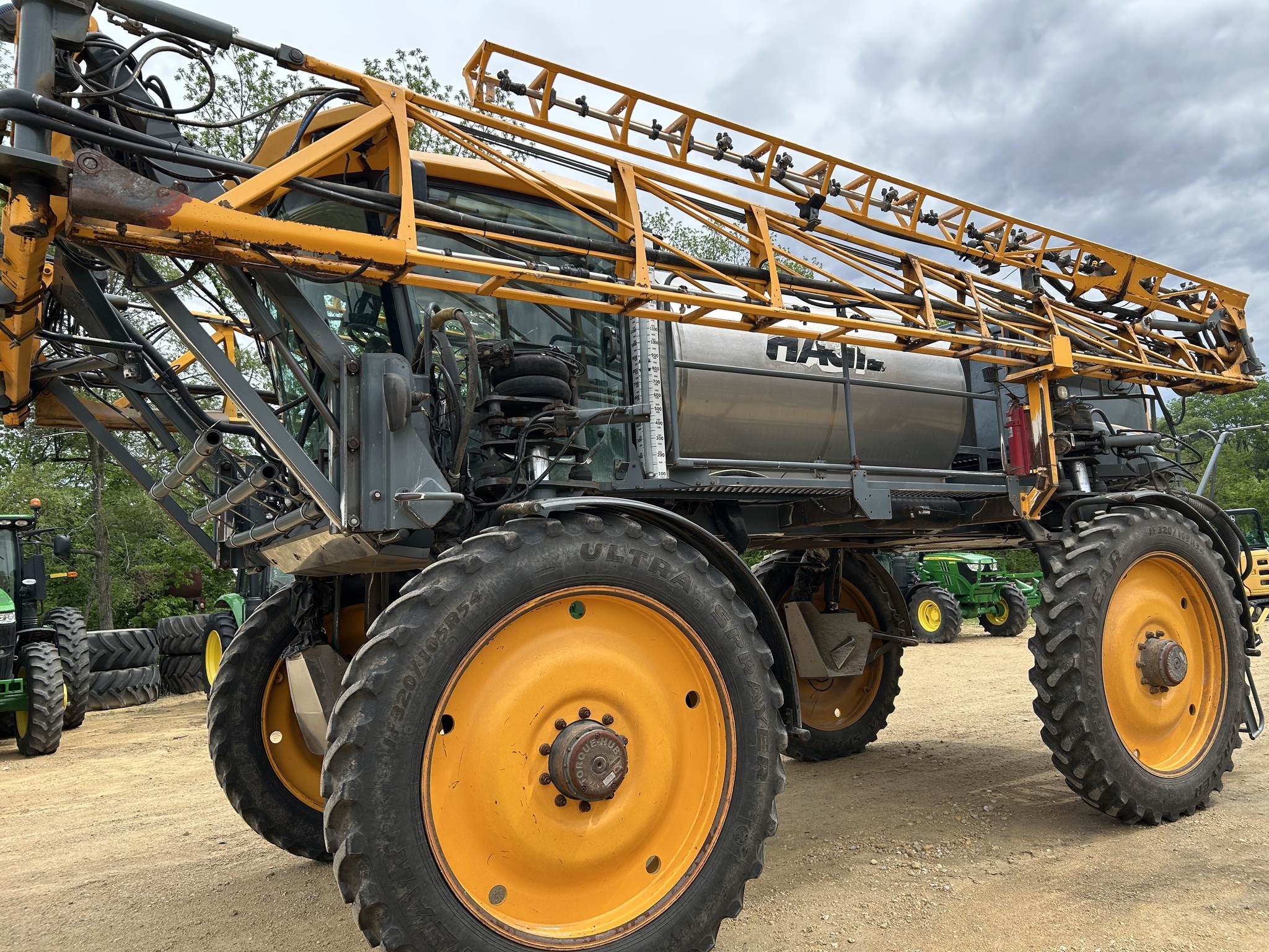 2016 Hagie STS16 Self-Propelled Sprayer