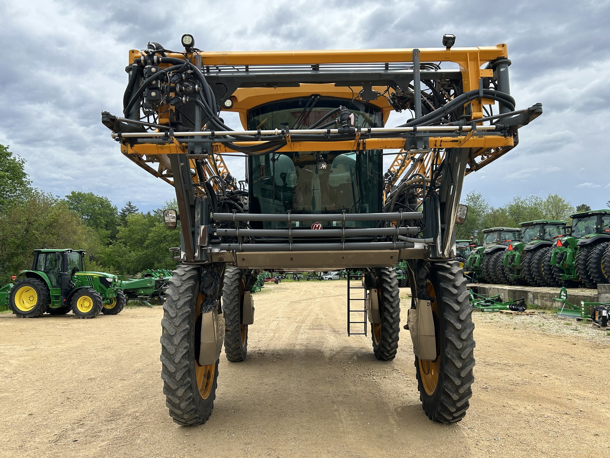 2016 Hagie STS16 Self-Propelled Sprayer