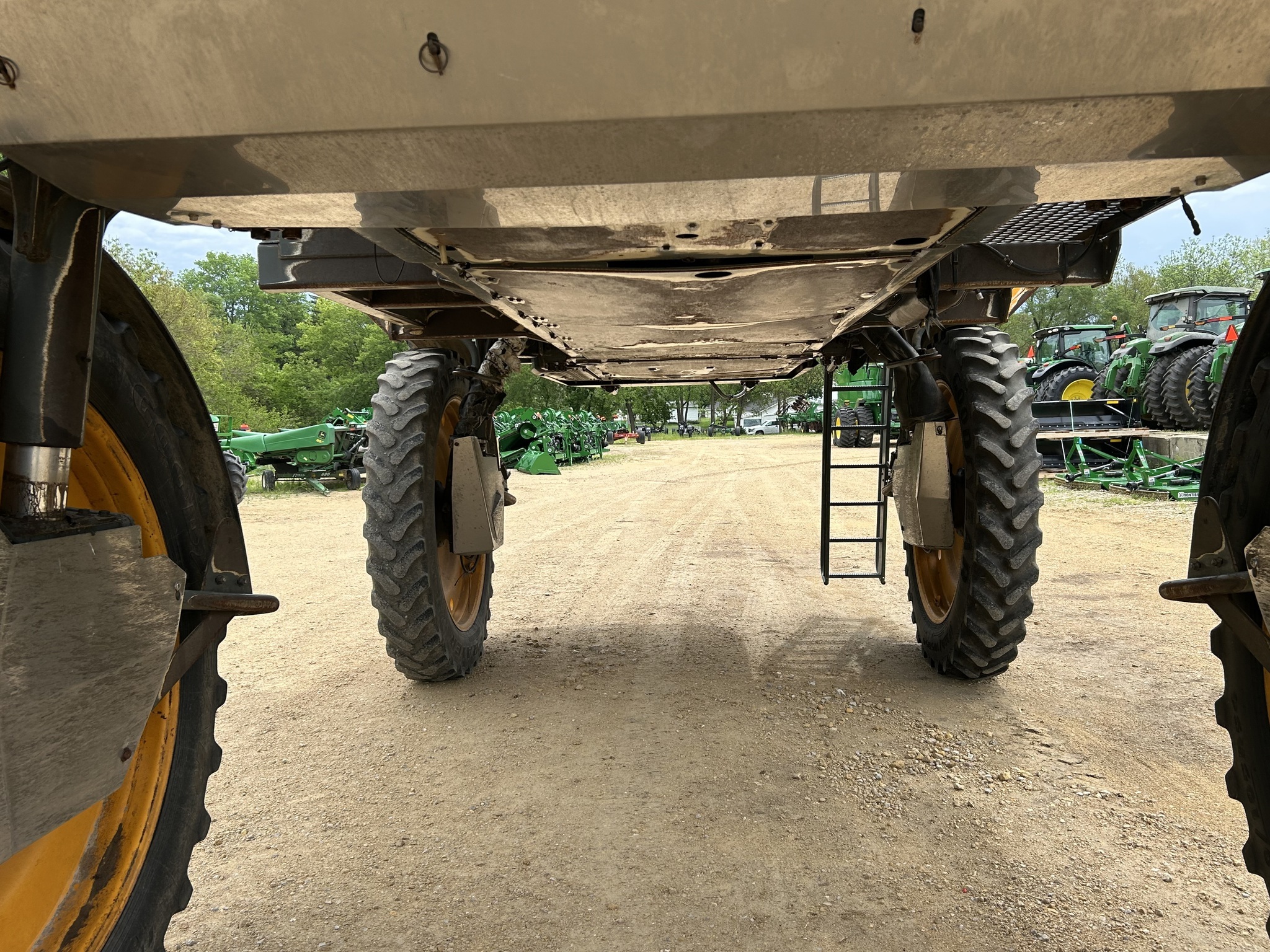 2016 Hagie STS16 Self-Propelled Sprayer