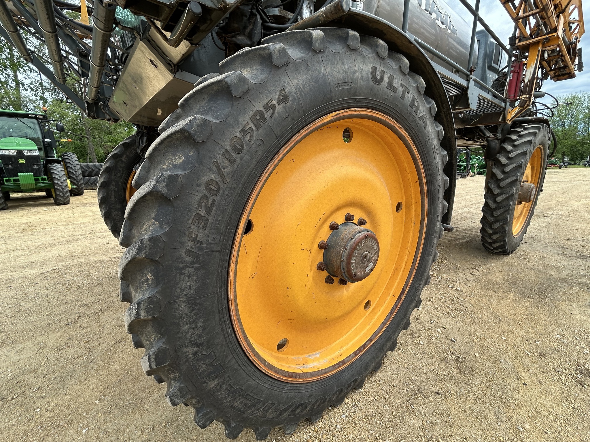 2016 Hagie STS16 Self-Propelled Sprayer