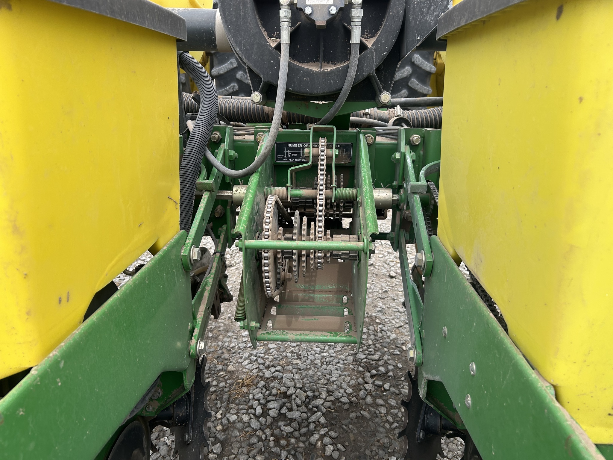 1997 John Deere 1750 Planter